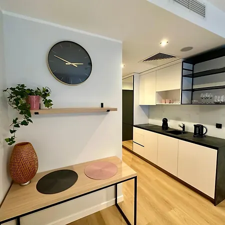 Eden Apartament Plac Wolnosci Centrum Self Check-In 24H Posen Exterior foto